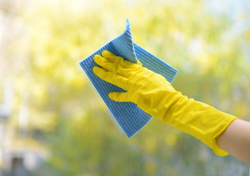 Office cleaners in N2 maintaining kitchens, washrooms, and high-touch surfaces